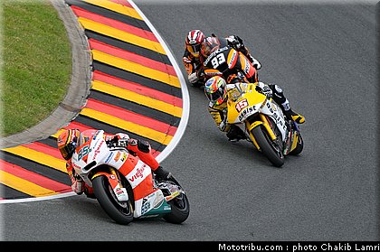 moto2_066_allemagne_sachsenring_2011.jpg