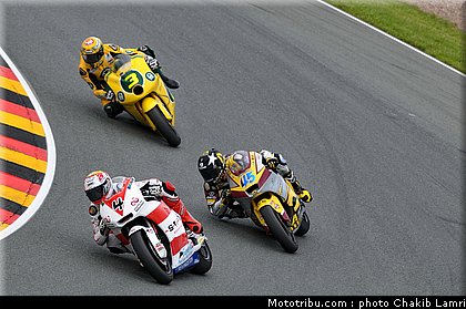 moto2_067_allemagne_sachsenring_2011.jpg