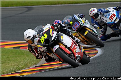 moto2_074_allemagne_sachsenring_2011.jpg