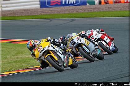 moto2_081_allemagne_sachsenring_2011.jpg