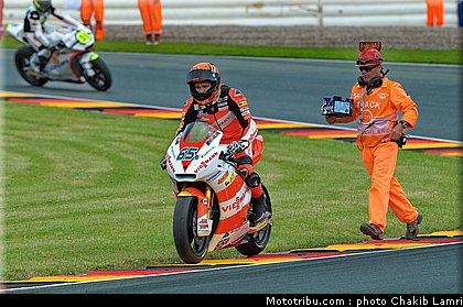 moto2_091_allemagne_sachsenring_2011.jpg