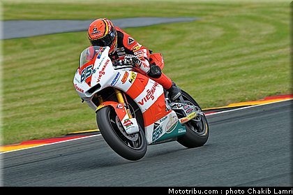 moto2_bradl_008_allemagne_sachsenring_2011.jpg