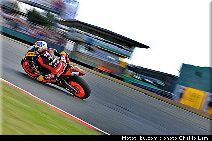 moto2_cluzel_004_allemagne_sachsenring_2011.jpg
