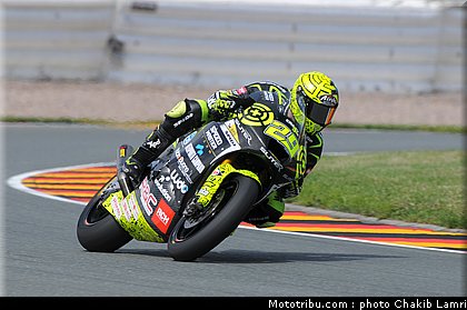 moto2_iannone_001_allemagne_sachsenring_2011.jpg