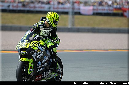 moto2_iannone_003_allemagne_sachsenring_2011.jpg