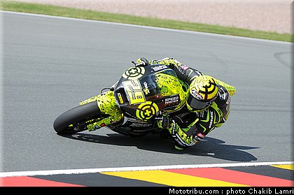 moto2_iannone_004_allemagne_sachsenring_2011.jpg