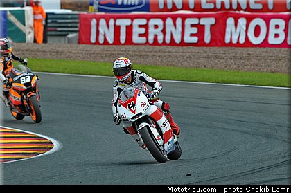moto2_krummenacher_004_allemagne_sachsenring_2011.jpg