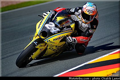 moto2_lorenzetti_002_allemagne_sachsenring_2011.jpg