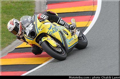 moto2_lorenzetti_003_allemagne_sachsenring_2011.jpg
