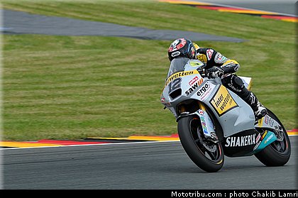 moto2_luthi_006_allemagne_sachsenring_2011.jpg