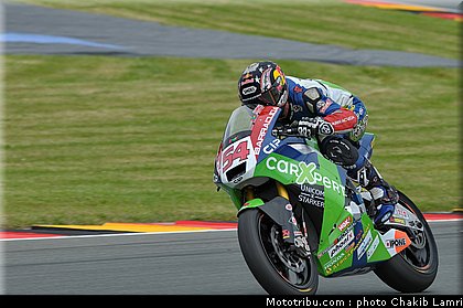 moto2_sofuoglu_007_allemagne_sachsenring_2011.jpg