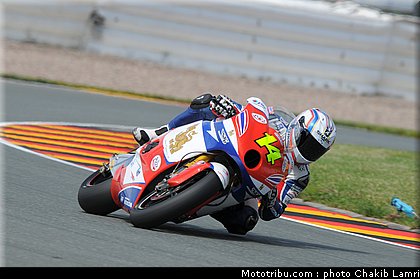 moto2_wilairot_001_allemagne_sachsenring_2011.jpg