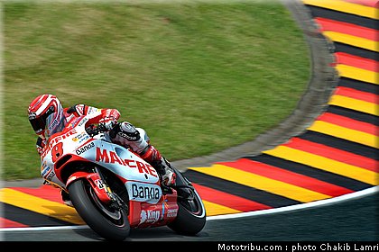 motogp_barbera_006_allemagne_sachsenring_2011.jpg