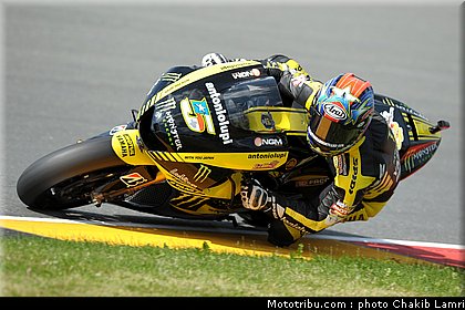 motogp_edwards_007_allemagne_sachsenring_2011.jpg