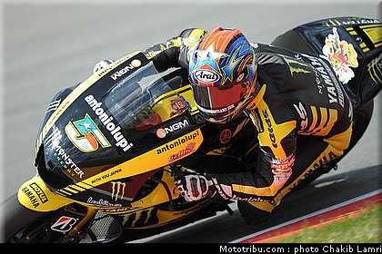 motogp_edwards_008_allemagne_sachsenring_2011.jpg