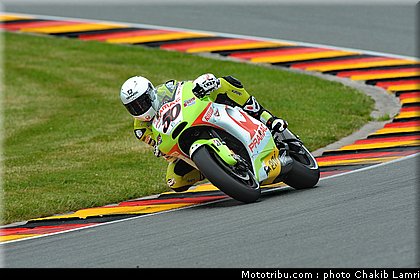 motogp_guintoli_006_allemagne_sachsenring_2011.jpg