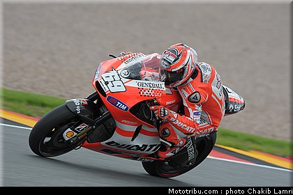 motogp_hayden_003_allemagne_sachsenring_2011.jpg