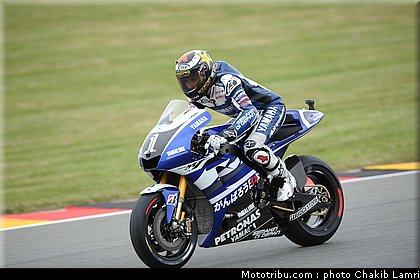 motogp_lorenzo_015_allemagne_sachsenring_2011.jpg