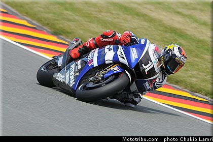 motogp_lorenzo_017_allemagne_sachsenring_2011.jpg