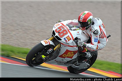motogp_simoncelli_004_allemagne_sachsenring_2011.jpg