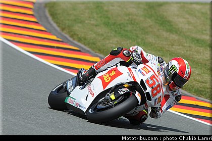 motogp_simoncelli_014_allemagne_sachsenring_2011.jpg
