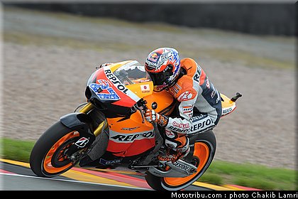 motogp_stoner_005_allemagne_sachsenring_2011.jpg