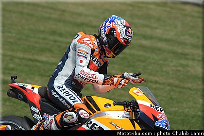 motogp_stoner_007_allemagne_sachsenring_2011.jpg