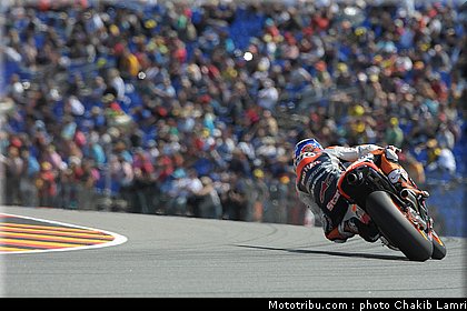 motogp_stoner_008_allemagne_sachsenring_2011.jpg