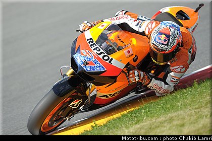 motogp_stoner_012_allemagne_sachsenring_2011.jpg