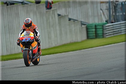 motogp_stoner_013_allemagne_sachsenring_2011.jpg