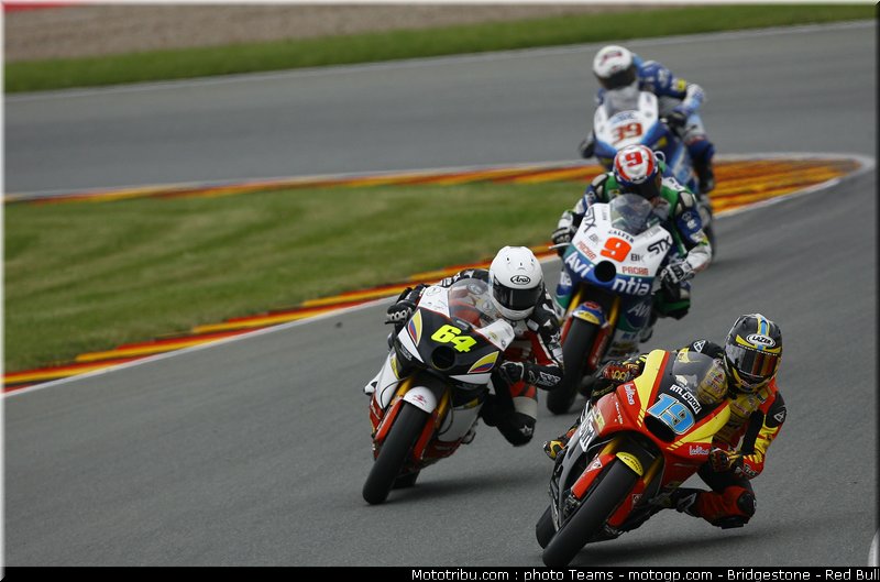moto2_038_allemagne_sachsenring_2011