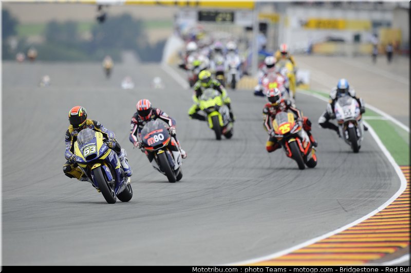 moto2_039_allemagne_sachsenring_2011