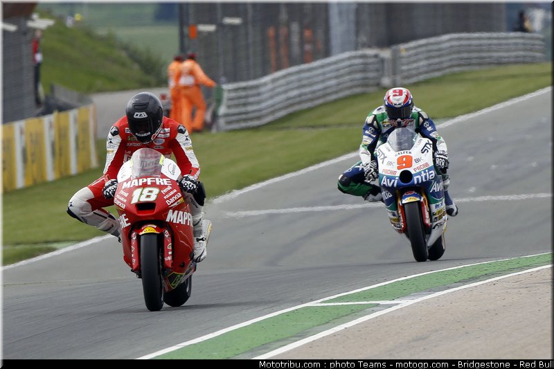 moto2_066_allemagne_sachsenring_2011