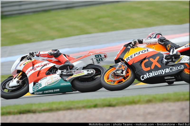 moto2_069_allemagne_sachsenring_2011
