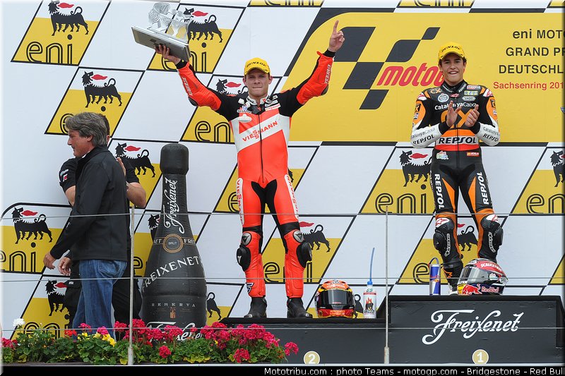 moto2_085_allemagne_sachsenring_2011