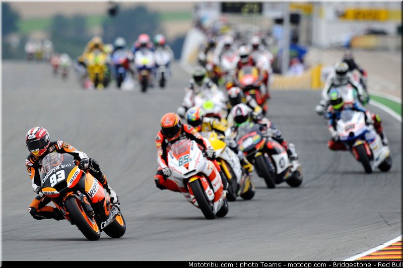 moto2_088_allemagne_sachsenring_2011