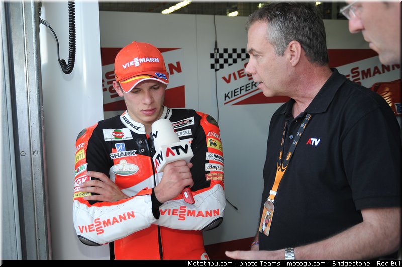 moto2_bradl_001_allemagne_sachsenring_2011