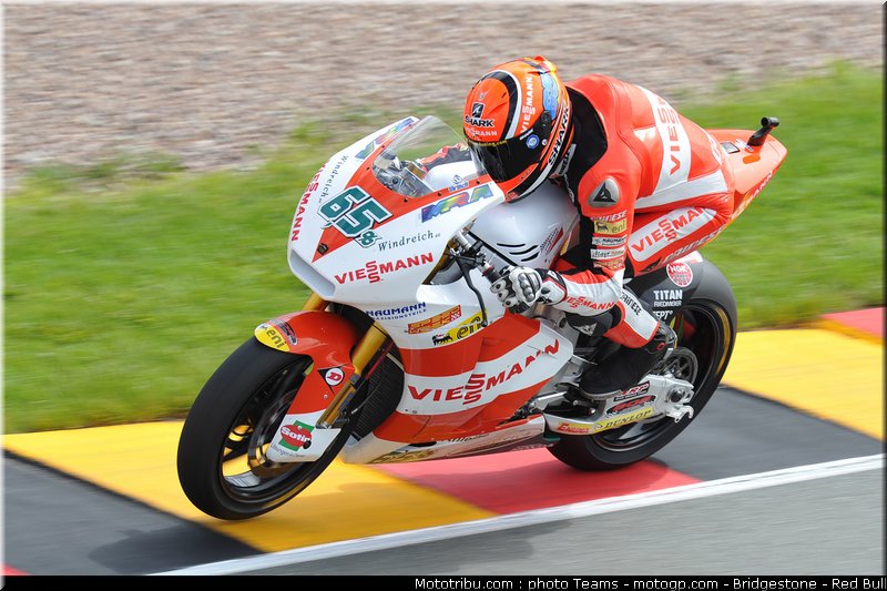 moto2_bradl_005_allemagne_sachsenring_2011