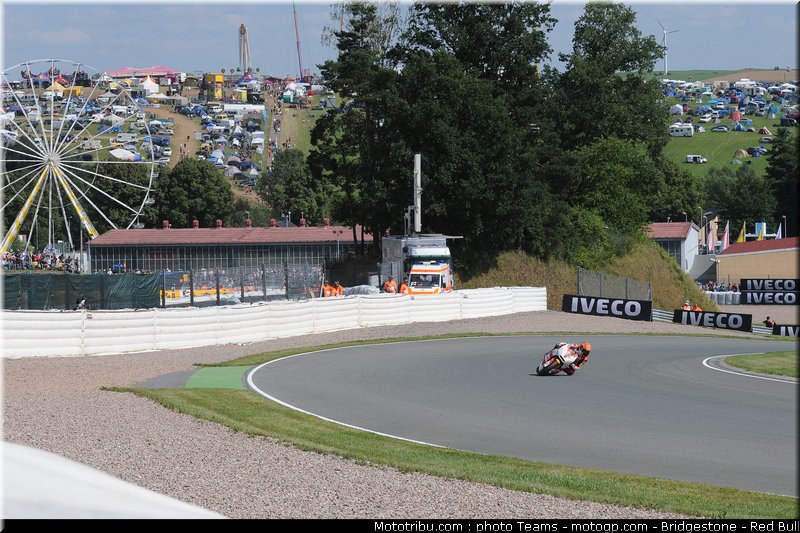 moto2_bradl_013_allemagne_sachsenring_2011