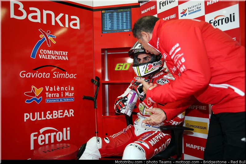 moto2_simon_002_allemagne_sachsenring_2011
