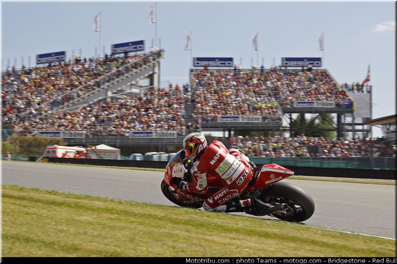 moto2_simon_010_allemagne_sachsenring_2011