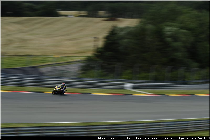 moto2_smith_001_allemagne_sachsenring_2011