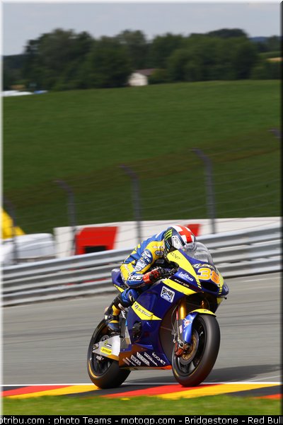 moto2_smith_009_allemagne_sachsenring_2011