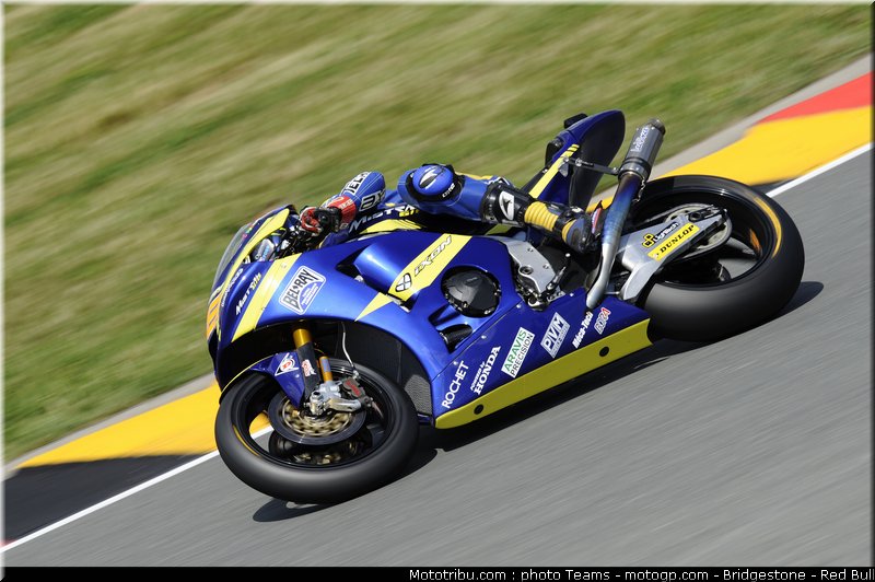 moto2_smith_014_allemagne_sachsenring_2011