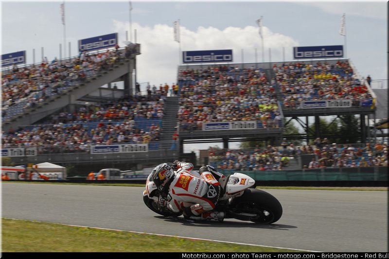 motogp_aoyama_018_allemagne_sachsenring_2011