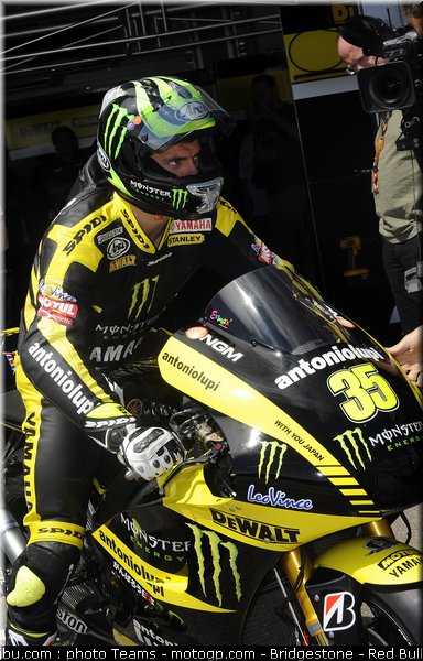 motogp_crutchlow_002_allemagne_sachsenring_2011