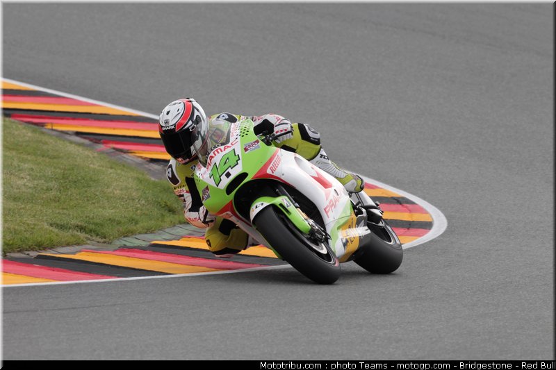motogp_de_puniet_001_allemagne_sachsenring_2011