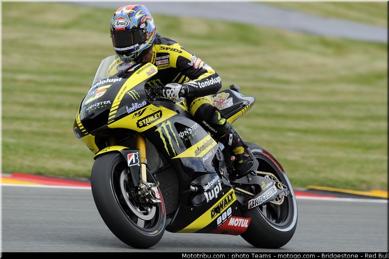 motogp_edwards_009_allemagne_sachsenring_2011
