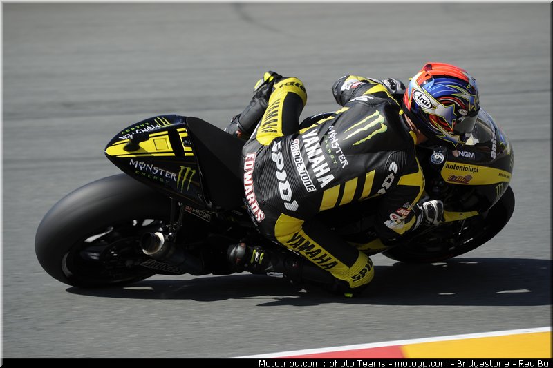 motogp_edwards_020_allemagne_sachsenring_2011