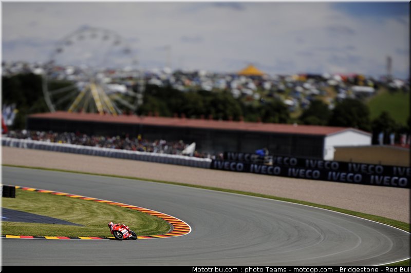 motogp_hayden_005_allemagne_sachsenring_2011